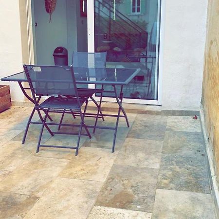 Belle Appartement Studieux Centre Ville Avignon Luaran gambar